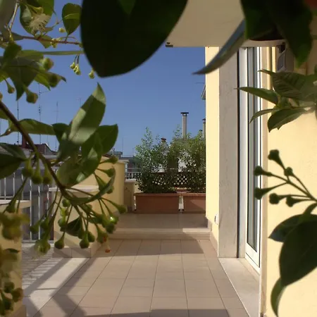 فندق مبيت وإفطار Bigaro 3*